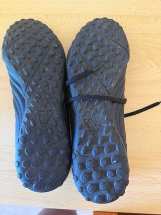 Zapatillas fútbol Adidas negras y verdes
