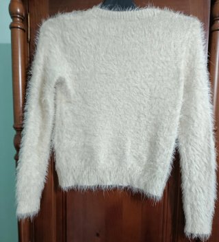Jersey pelo suave con pedrería
