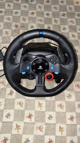 Volante Logitech PS4