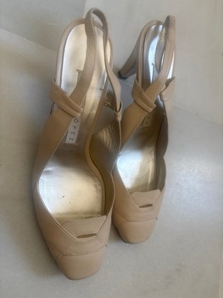 Pura Lopez Talla 38 Beige