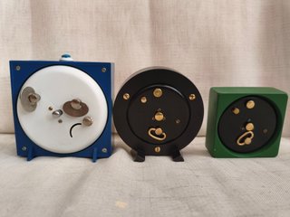 Lote 3 despertadores: 1 Micro azul, 2 Europa
