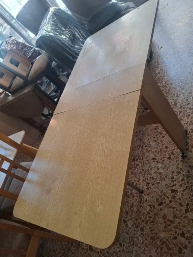 Mesa plegable madera y metal