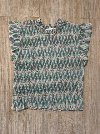 Blusa verde con estampado étnico