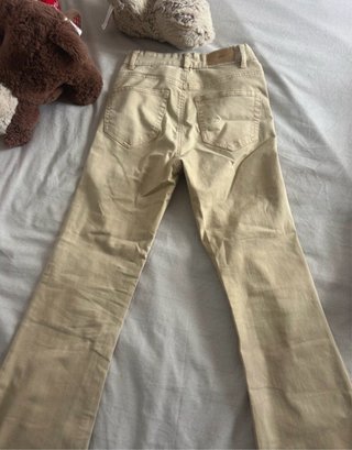 Pantalón campana Pull&Bear mujer beige