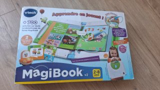 Magic Book Interactivo con libros en francés.