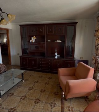 Mueble de salón madera y cristal
