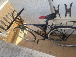 Bicicleta de adulto negra