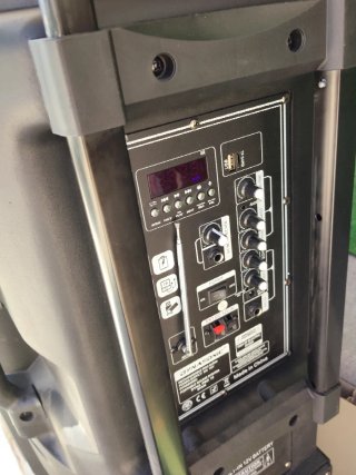 Altavoz Dynasonic 15 autoamplificado a batería