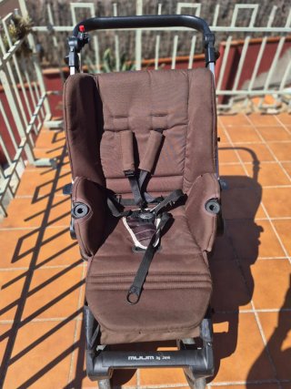Carro de bebé con maxicosi marrón marca Jane