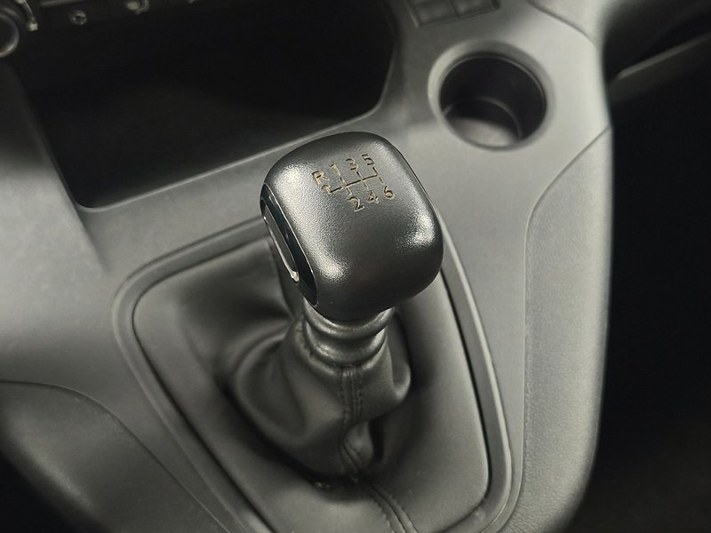 Citroën Berlingo 2023, foto 27