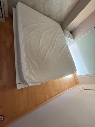 Cama canapé blanca 150x200 cm