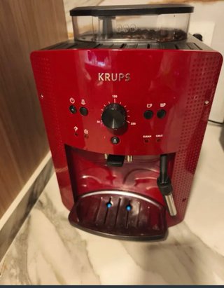 Cafetera Krups Roja
