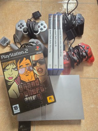 PlayStation 2 + 4 Mandos +juegos + memory card