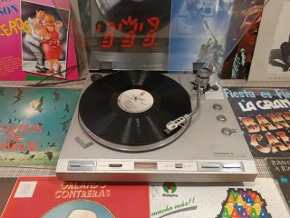 Tocadiscos Thomson TQ 404