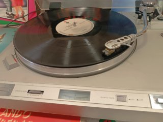 Tocadiscos Thomson TQ 404