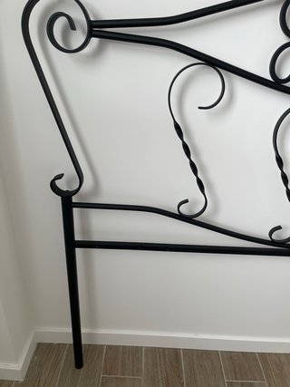 Cabecero de hierro forjado negro