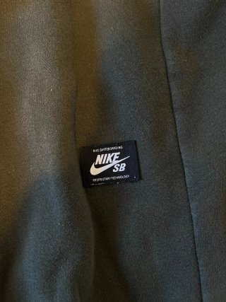 Sudadera Nike SB Verde Naranja