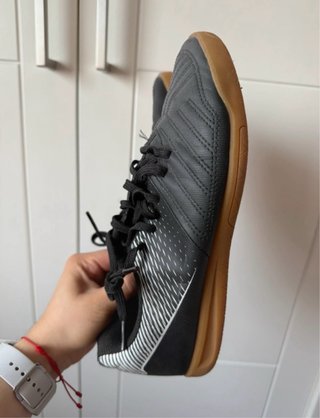 Zapatillas de fútbol Decathlon negras