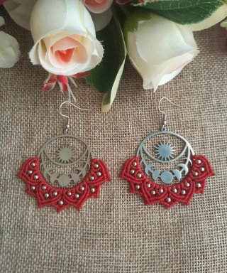 Pendientes Macramé Boho color rojo y plateado