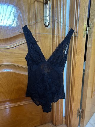 Body lencero negro encaje