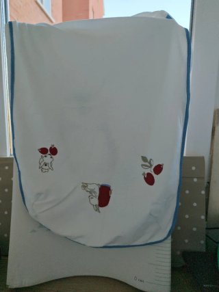 Cambiador bebé pingüino con funda