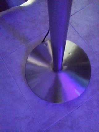 Lámpara de pie, moderna plateada y verde