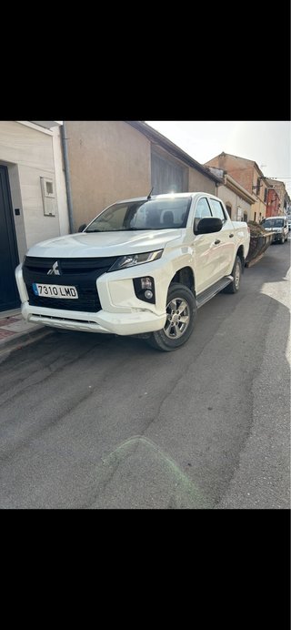 Mitsubishi L 200 2021