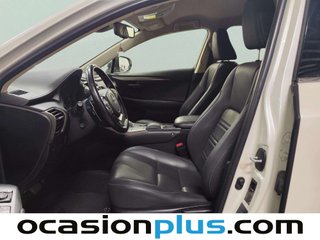 Lexus NX 300h Premium 2WD 145 kW (197 CV)