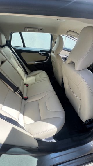 Volvo V60 2015