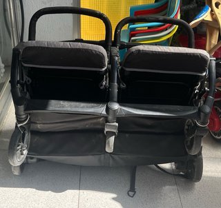 Passeggino doppio Inglesina grigio
