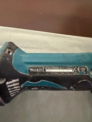 Rebarbadora Makita