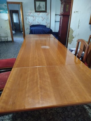 Conjunto Mueble Comedor Madera y mesa con sillas