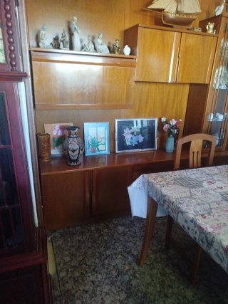 Conjunto Mueble Comedor Madera y mesa con sillas