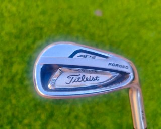 Hierros Titleist AP2 714