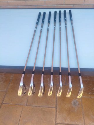 Hierros Titleist AP2 714