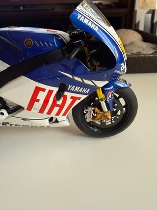 Maqueta Yamaha 1/12 Rossi