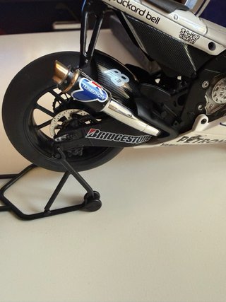 Maqueta Yamaha 1/12 Rossi