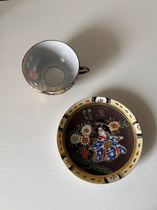 Taza y Plato Porcelana Cáscara de Huevo