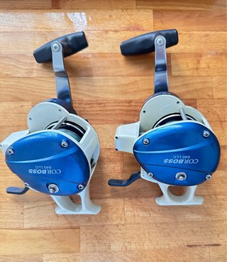 2 carretes Cormoran Corboss 640 llc.Siluro