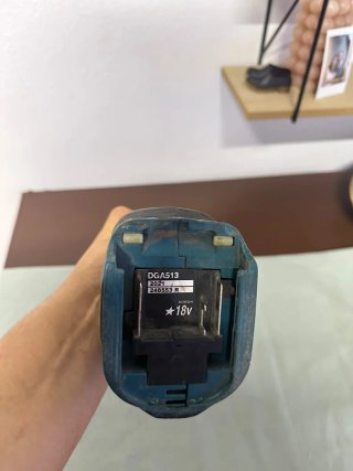 Rebarbadora Makita