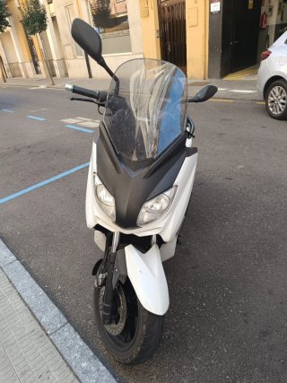 Yamaha Xmax 250 Blanca