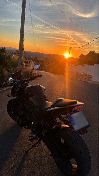 Kawasaki Z750 Naked Negra 2010