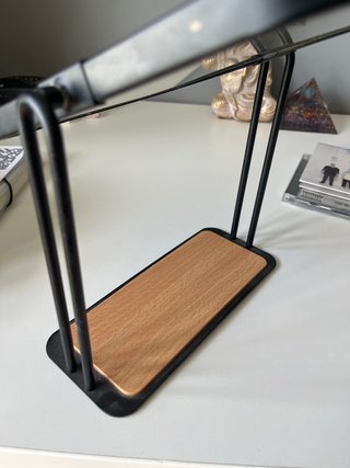 Specchio da tavolo con base in legno