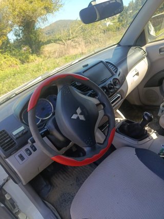 Mitsubishi L 200 2007
