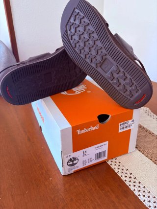 Sandalias de piel marrones
