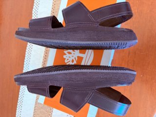 Sandalias de piel marrones