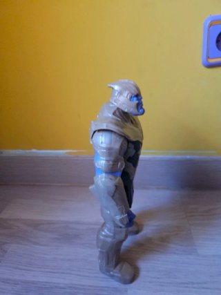 Figura Thanos con armaduras