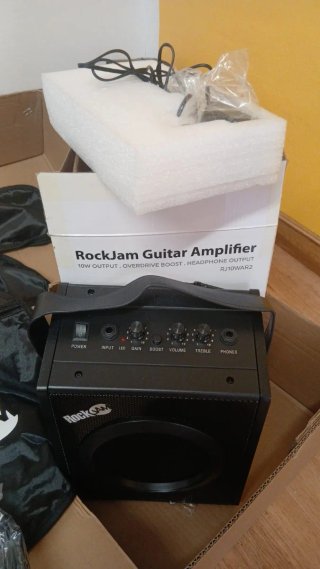 Chitarra Elettrica RockJam con Amplificatore