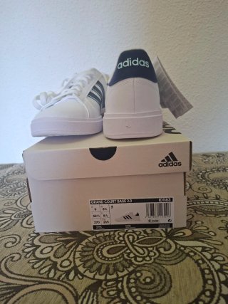 Deportivas Adidas Blancas y Azules