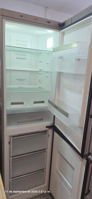 NEVERA SIEMENS INOX